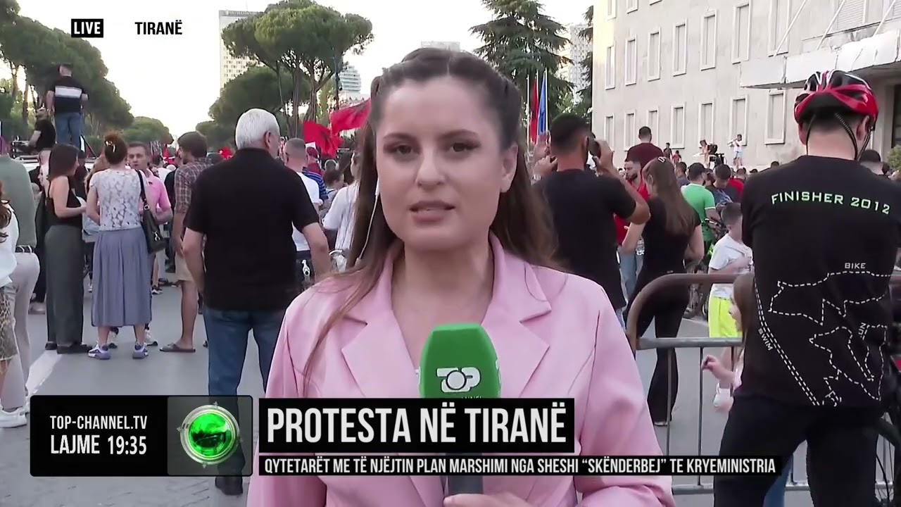 Top Channel/ Protesta n&euml; Tiran&euml;, qytetar&euml;t me t&euml; nj&euml;jtin plan marshimi