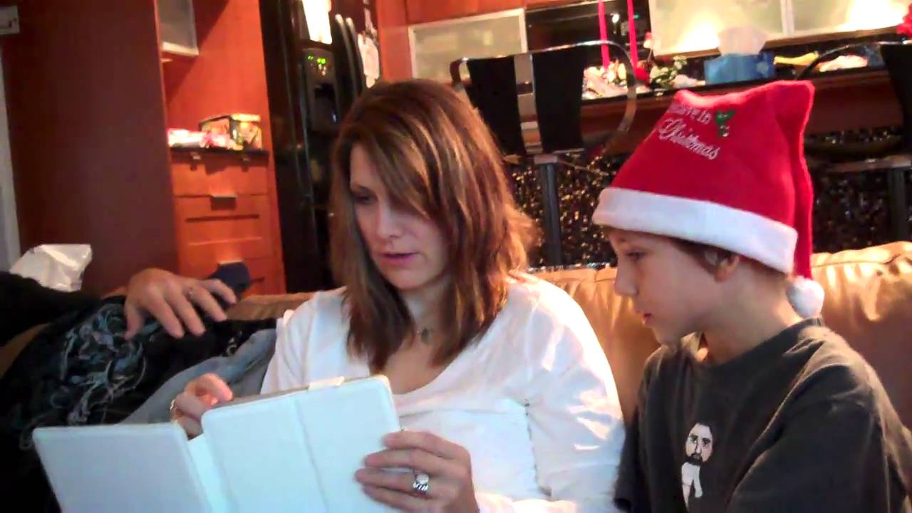I GOT AN iPAD!! Merry Christmas 2010
