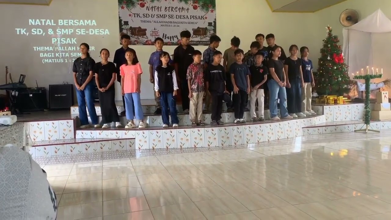 Natal Bersama  TK, SD, SMP se desa pisak#kesaksian dari anak smp
