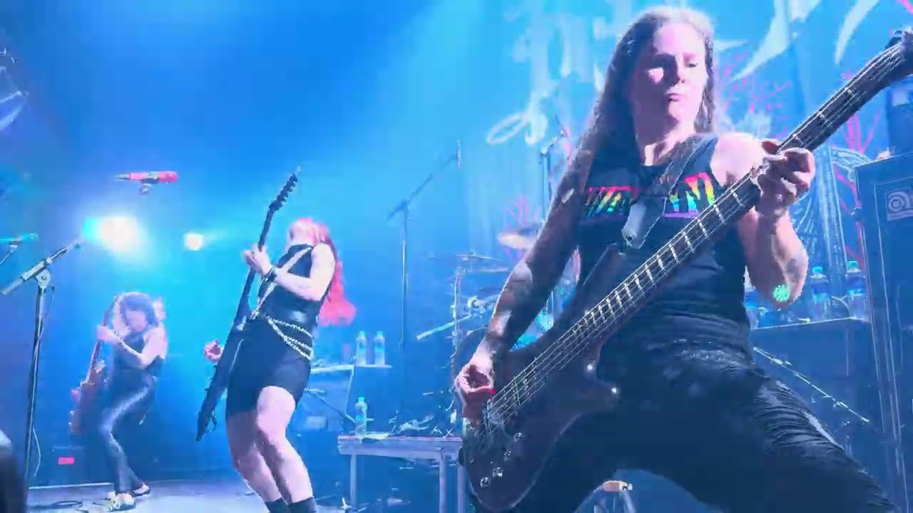 Kittie - Charlotte & Brackish @ Utrecht TivoliVredenburg 08/06/2025