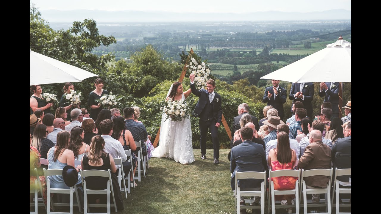 Slideshow: Kate + Ryan's Christchurch Wedding at Waipuna Estate.