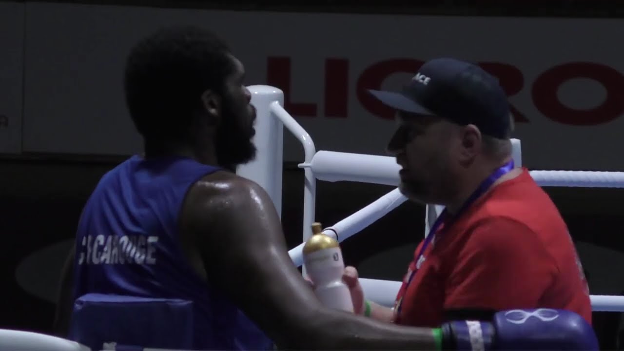 Janick Moluh vs David Mbega Bitobo | Schweizer Meisterschaften | Full Fight