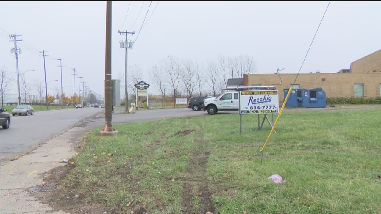 Man wants to build strip club in Queen City
