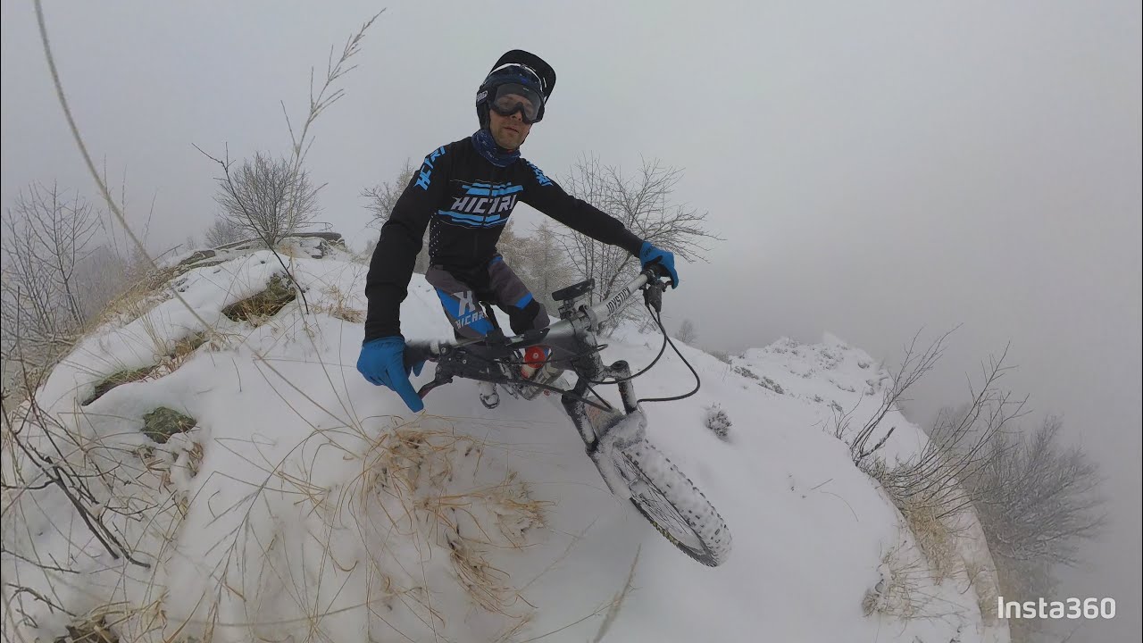 Vaccera Enduro nella neve