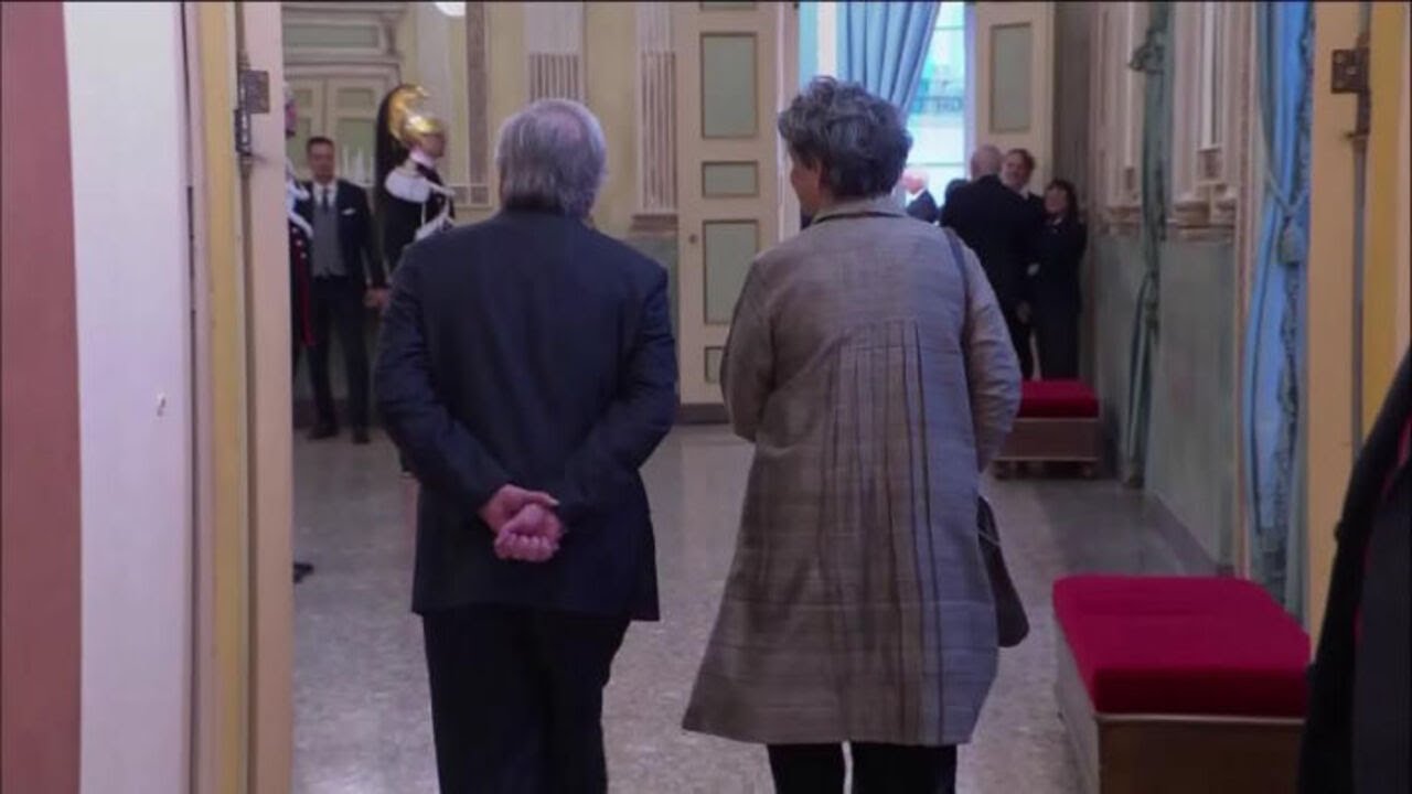 Milano Cortina, il Segretario di Stato Vaticano Parolin arriva alla cerimonia d'apertura