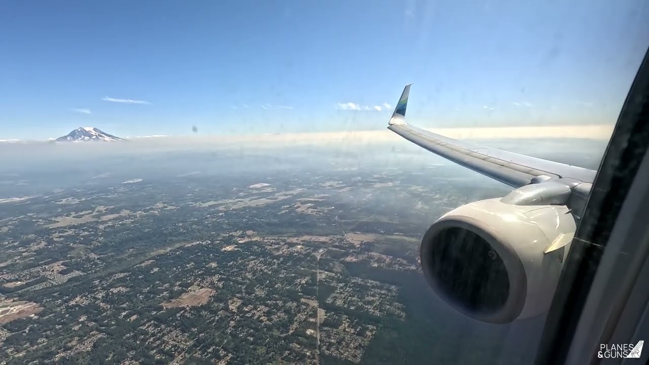 Alaska Airlines 1016 Boeing 737-990ER First Class Landing Seattle Washington 4K W/ATC