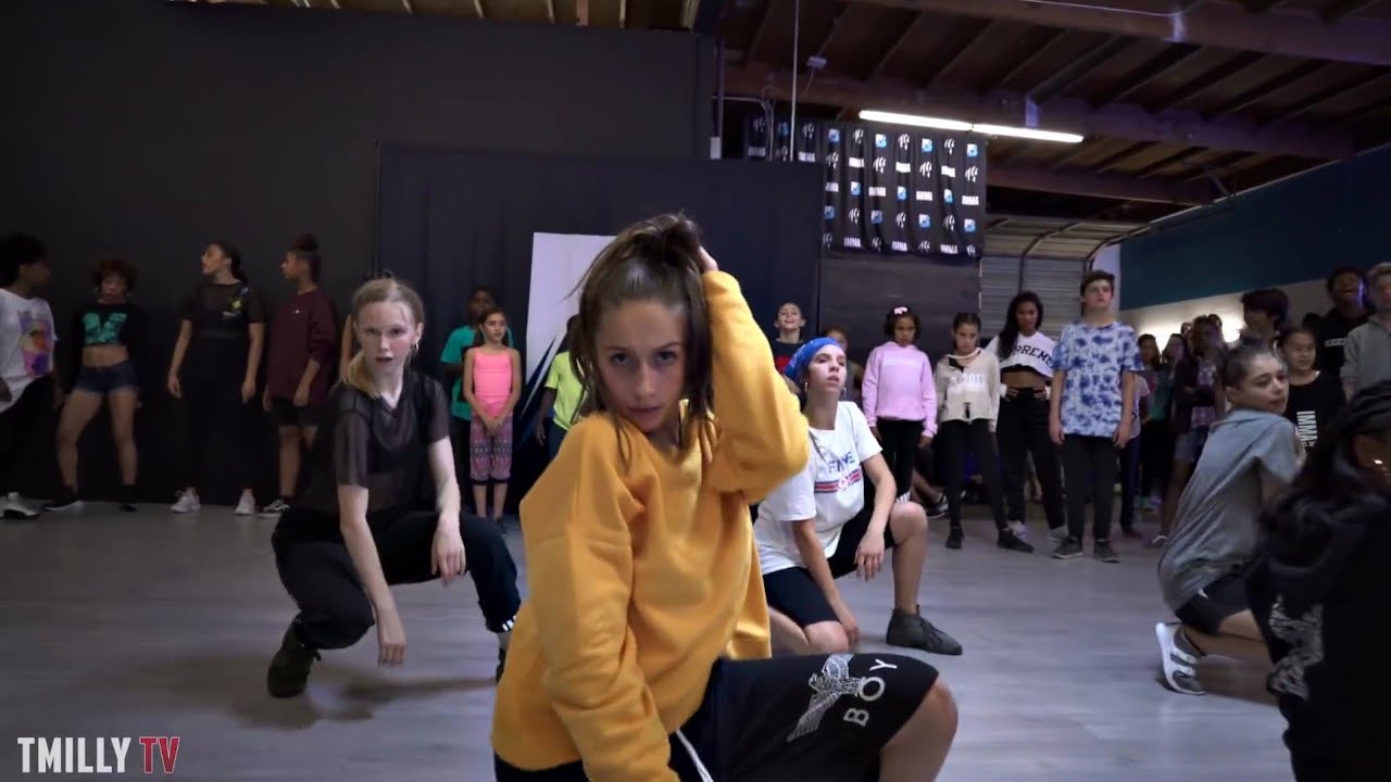 Tate McRae in Random Dance Classes