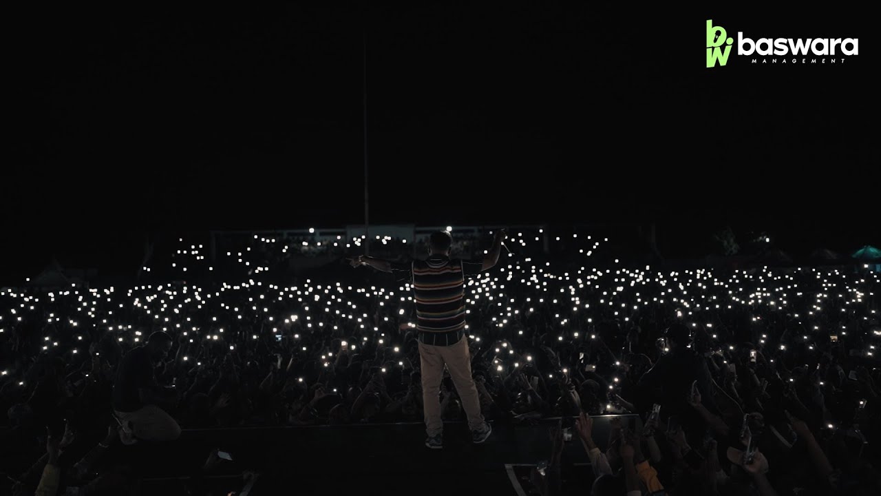 Wizz Baker - Festival Rumput Mei WAMENA (VLOG)