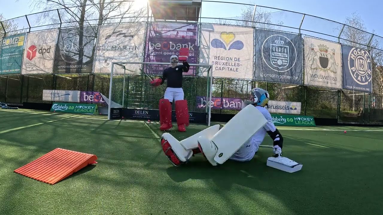 TRAINING WITH A PROFESSIONAL GOALKEEPER??? | FIELD HOCKEY GOALKEEPER TRAINING