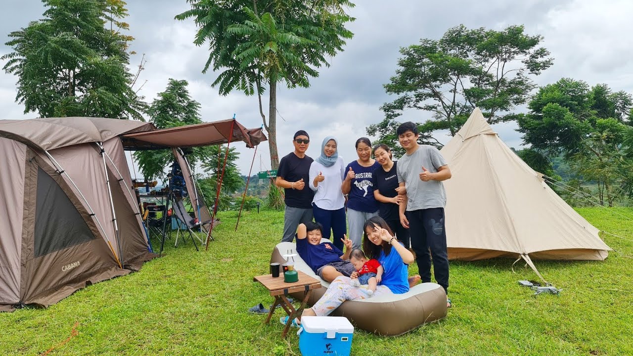 Camping Keluarga di Alun-Alun Kuta Genggelang, Bogor, Bersama Keluarga @My Campervan IDN