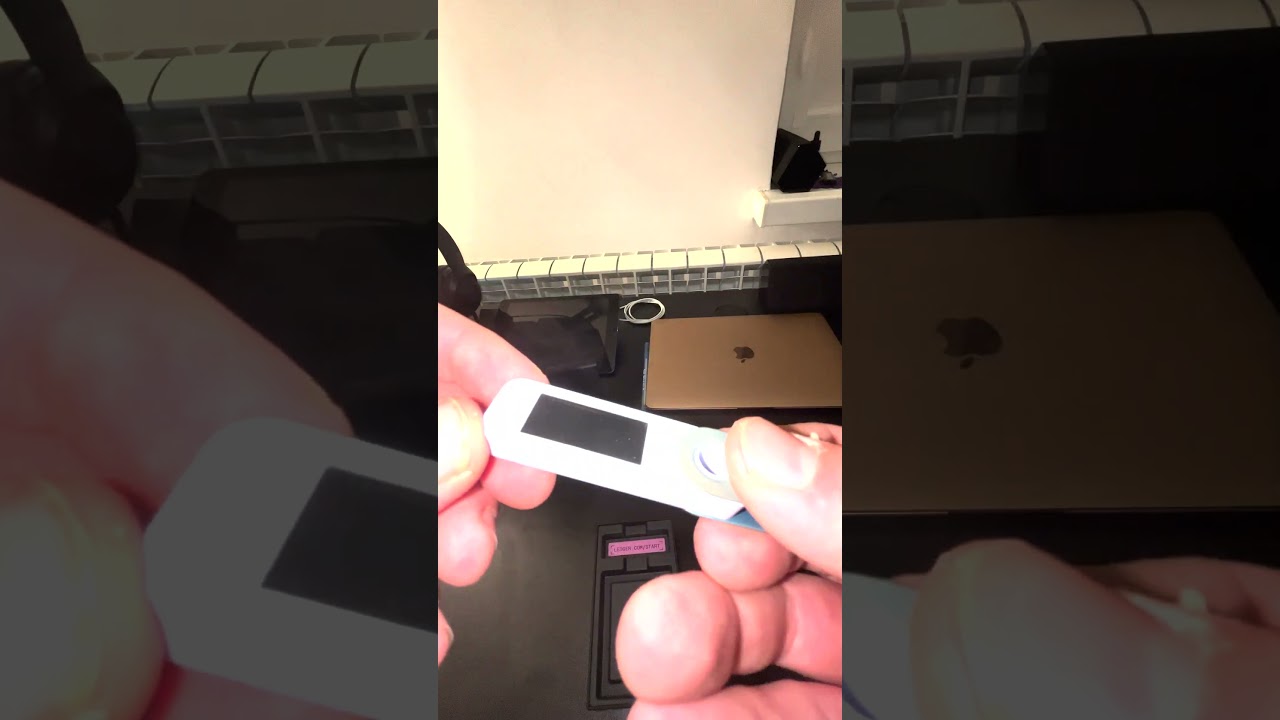 Unboxing Ledger Nano S Plus 
