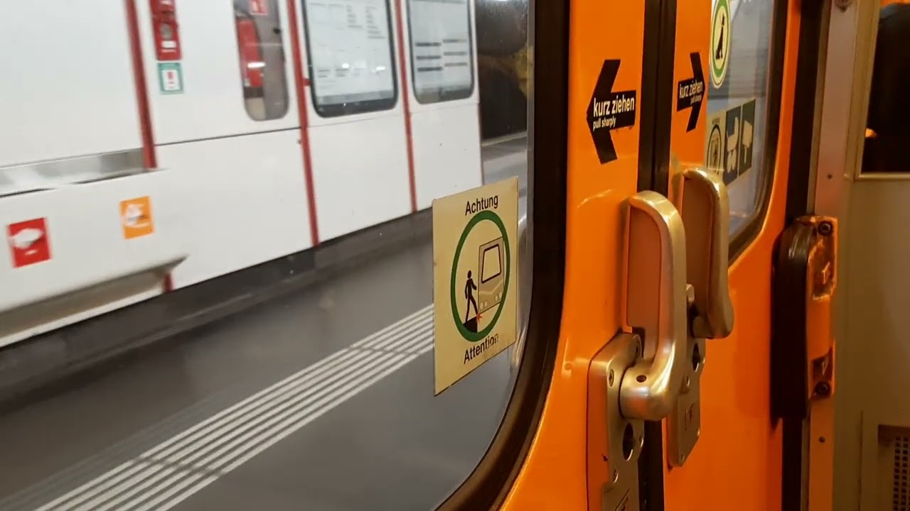 U-Bahn Linie U1 Typ U11 Hauptbahnhof➡️Karlsplatz in Wien