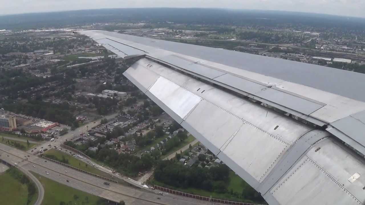 Delta Air Lines Mcdonnell Douglas MD-88 Landing Cleveland Hopkins International Airport