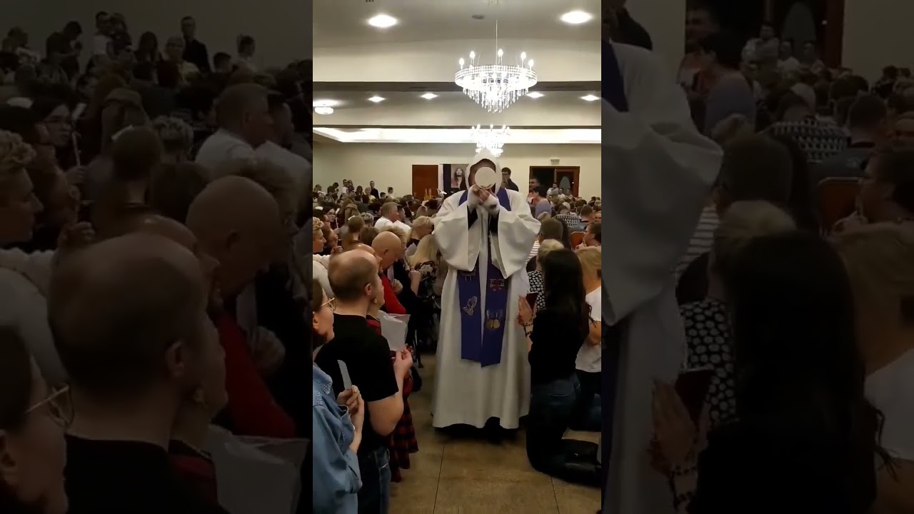 Padre Lukasz Modlitwa sacerdote polaco estigmatizado