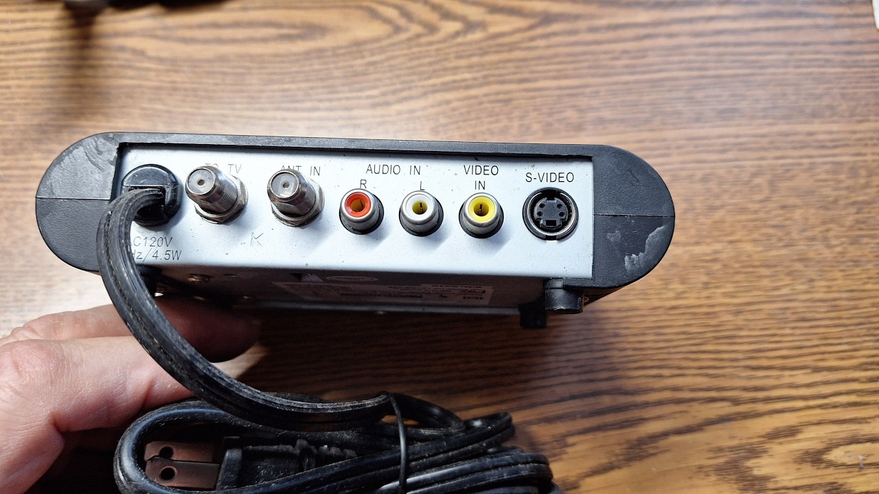 DISECTING A 120 VOLT  RF MODULATOR RONS BEER REVIEWS TOOLS