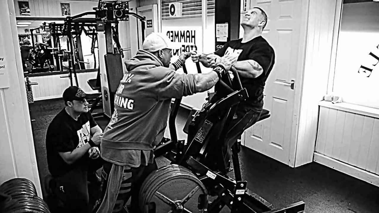 Leroy Davis-Anth Bailes - Back Training at MaxxMuscle Gym