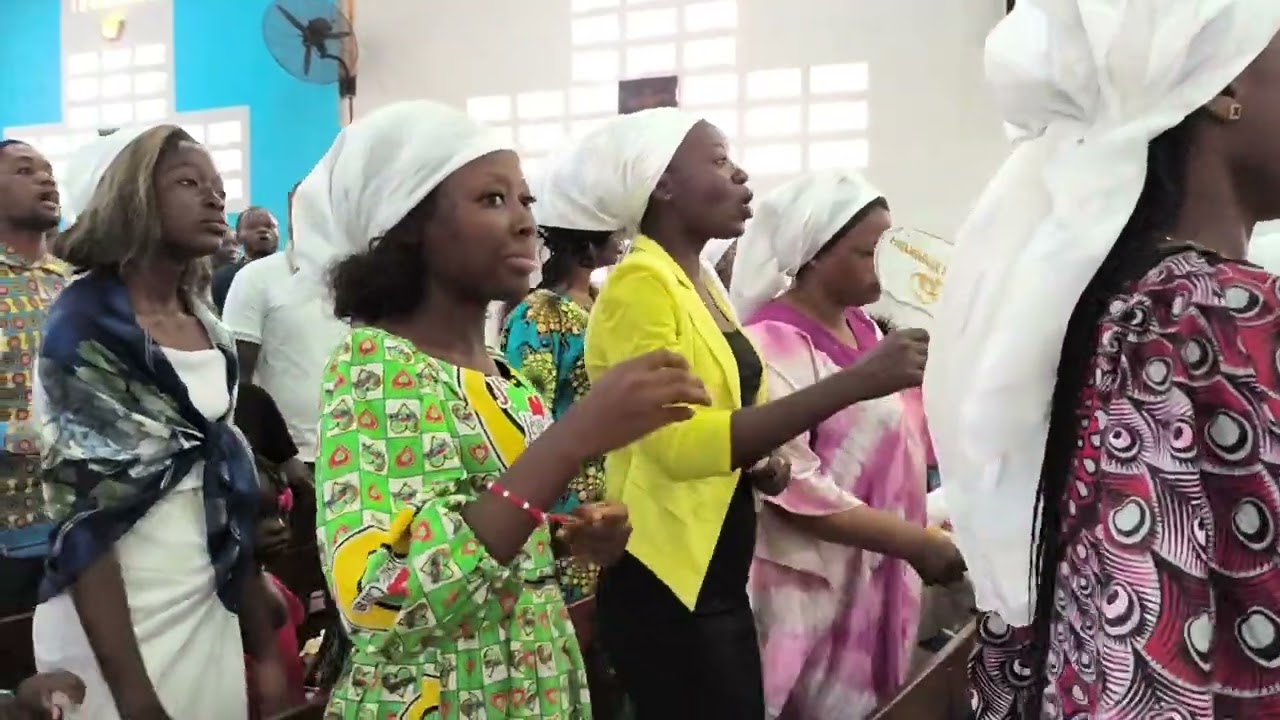 Mosantu eeh Nkumu par la chorale Bolingo bwa Kristu 