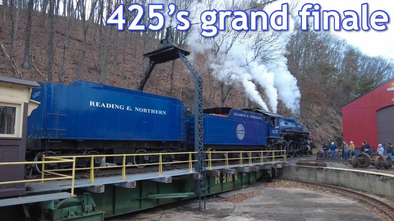 A final weekend with Reading & Northern #425 | Santa trains from Reading to Port Clinton
