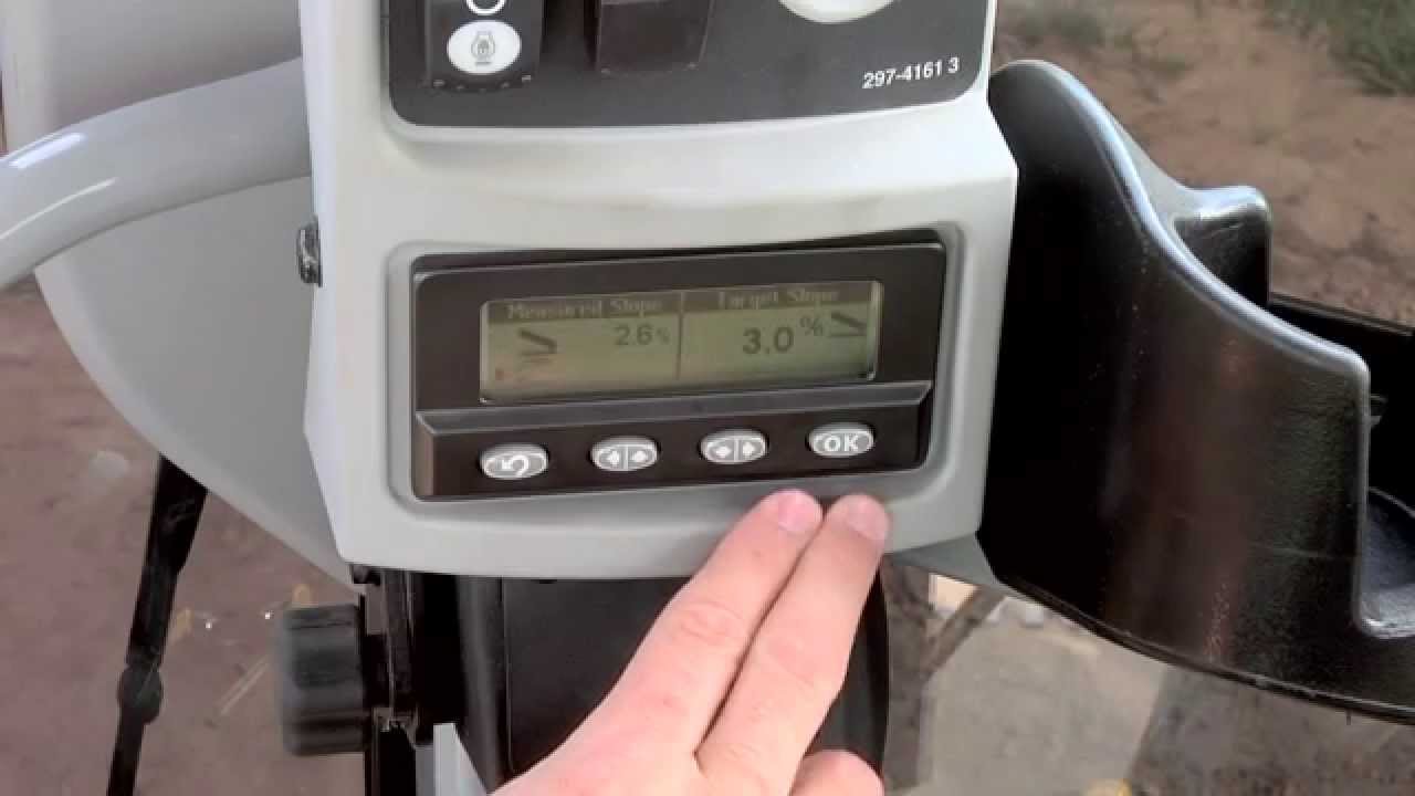 Cat&reg; Grade Control Basic Operation | Motor Grader In-Cab Display
