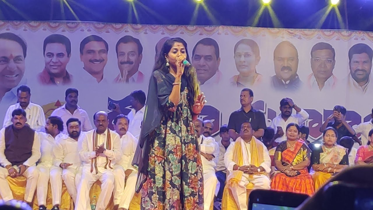 @Madhu Priya Official #diwali celebrations🎉🎉🎊🎊 🔥🔥 in my home town #singer madhu priya