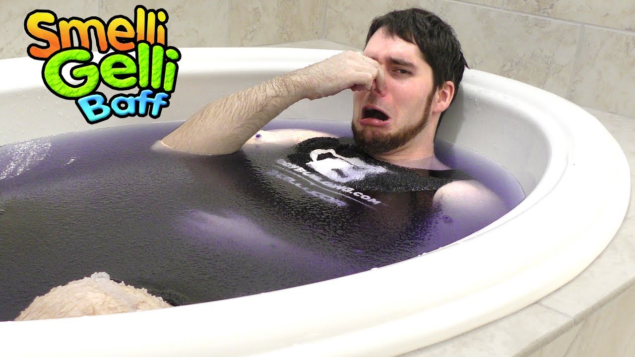 SMELLY SLUDGE BATH EXPERIMENT!!!