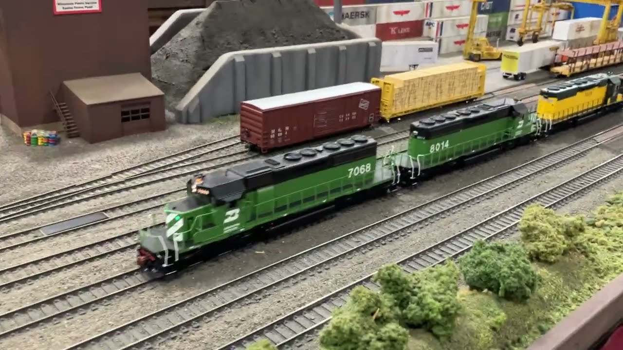 Model Railroad Exhibition Layout Tour!