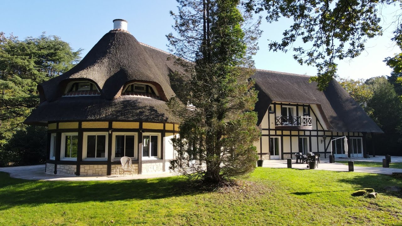 Maison d’exception de 550m² sur 1,6 hectare, à vendre à Lamorlaye le Lys