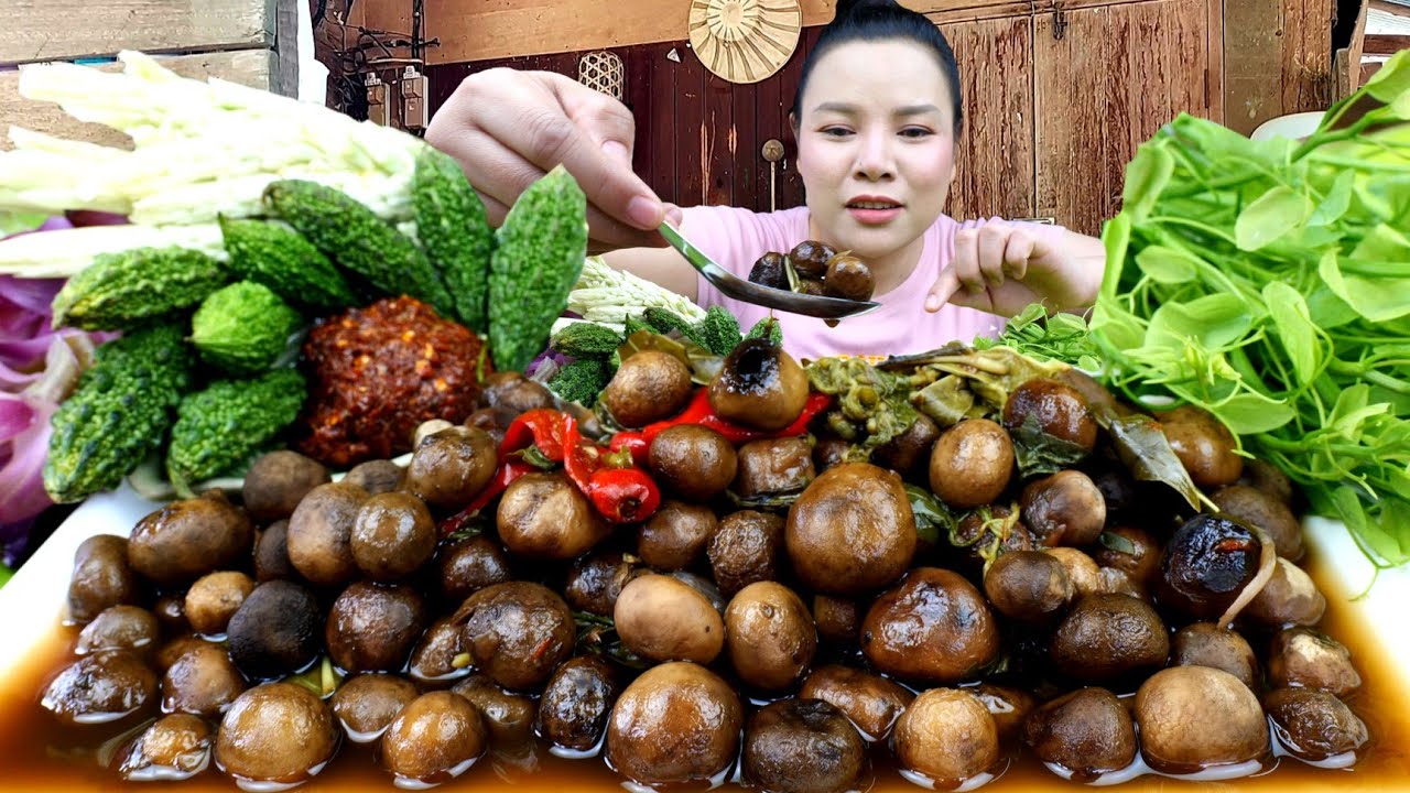 เเซ่บตามฤดูกาล เเกงเห็ดเผาะใส่น้ำเอ๊าะเจ๊าะอีกเเล้วจ้า|ส้มซ่าพาเเซ่บ 26 พฤษภาคม ค.ศ. 2025