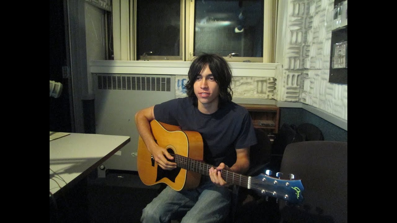 (Sandy) Alex G Live At WXVU - 09/06/2013