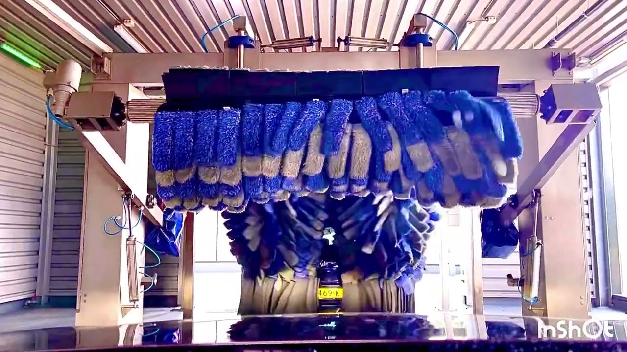 Holland’s PERFECT CARWASH / 2023