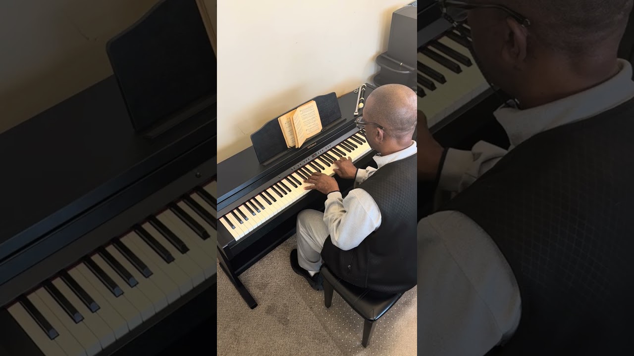 Edmond Saint-Jean performa: Le Choeur Céleste. 02/16/2026.