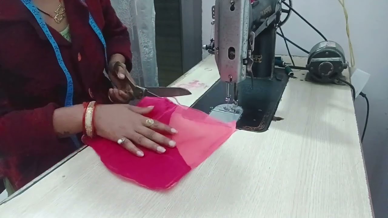 पीछे हुक वाला ब्लाउज सिलने का आसान तरीका ✂️🪡🧵🥻#katingan #blousedesign 