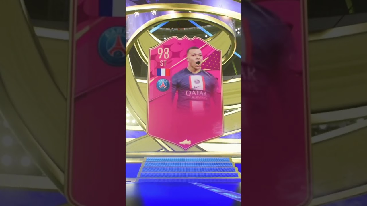 My new FIFA 23 squad after packing 99 FUTTIES Mbappe&hellip;