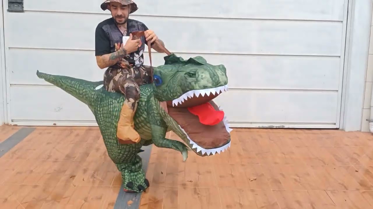 incrível  Fantasia realista de dinossauro