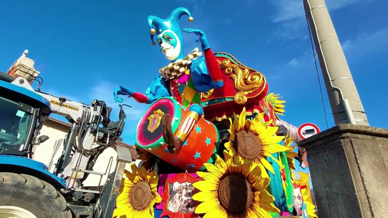 Carnevale di Borgosesia 2024 - Seconda uscita dei carri