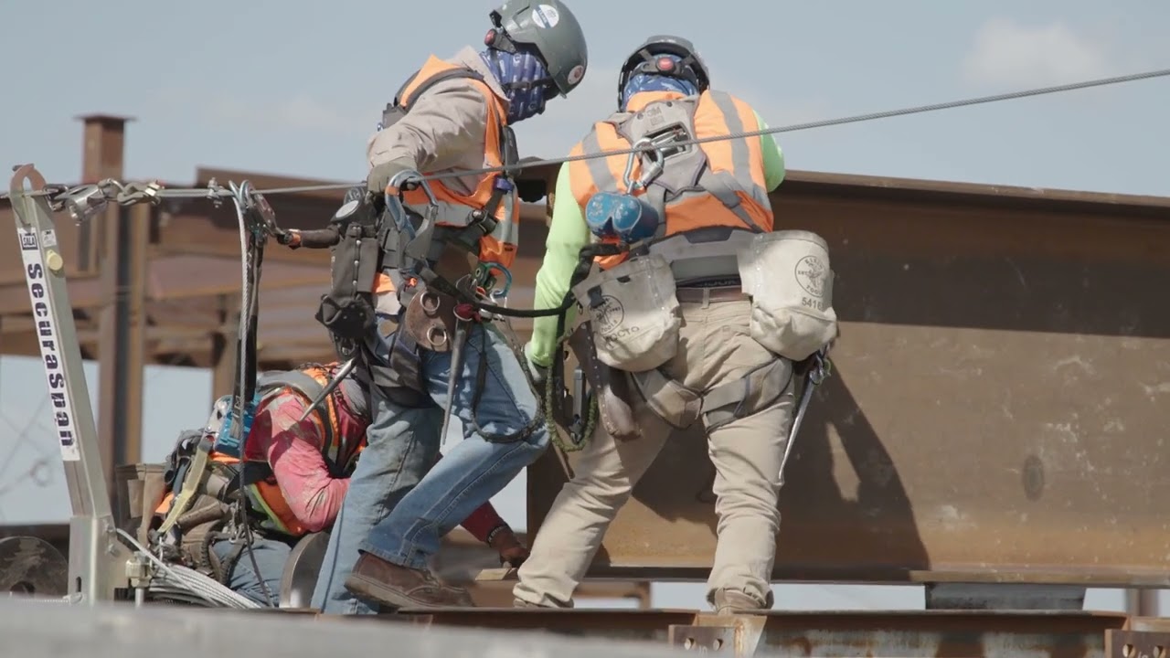 IAH Terminal B Transformation - Truss Installation