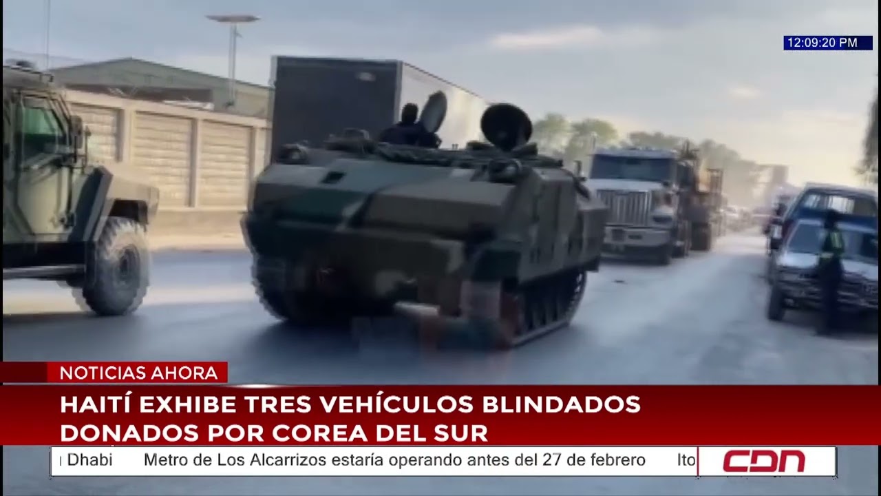 Haití exhibe tres vehículos blindados donados por Corea del Sur
