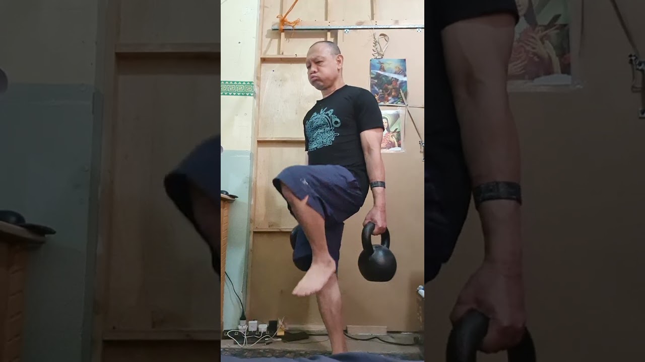 10  minutes of Double Kettlebell Power Core 40/20 EMOM Workout (16 kg. Kettlebell)