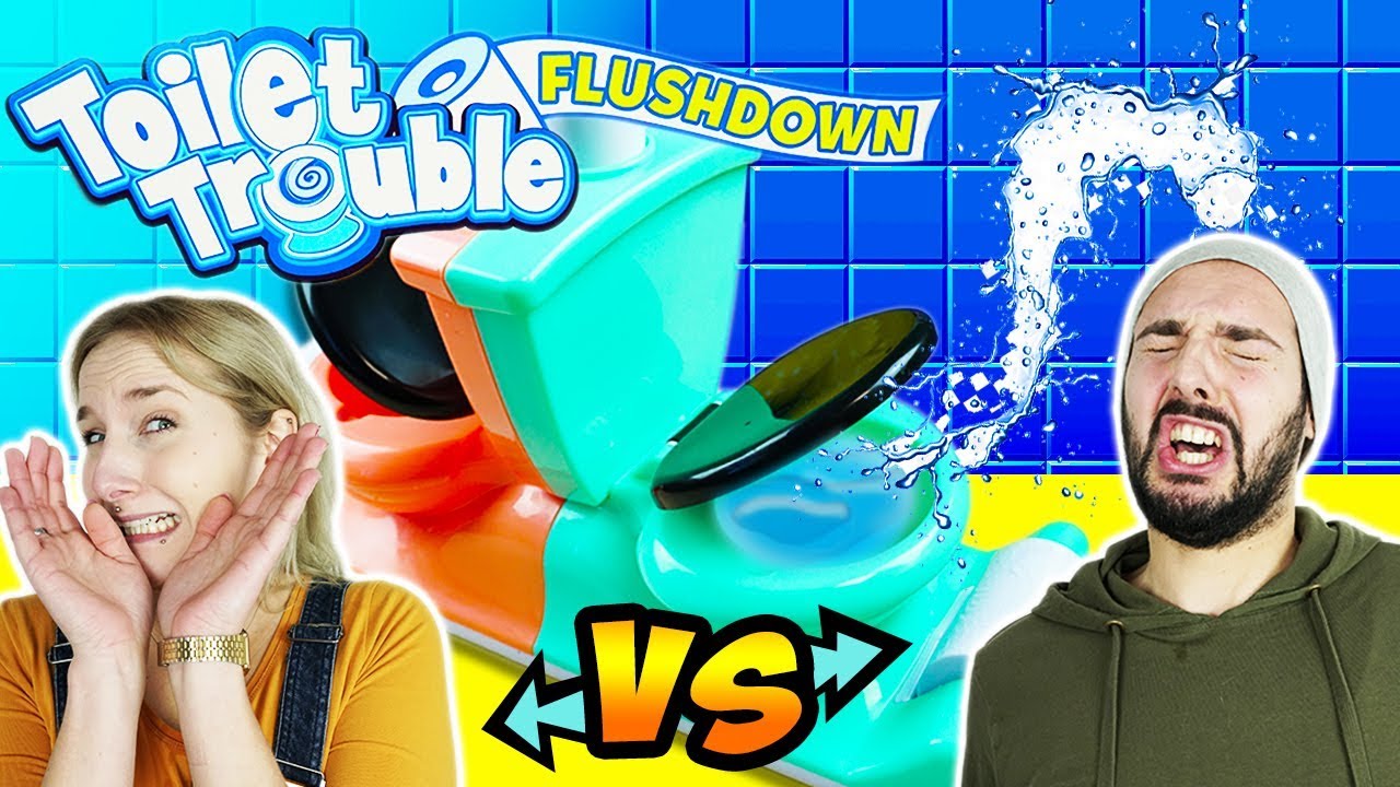 PIPI PARTY DUELL - Wer muss KLOWASSER TRINKEN? Nina VS Kaan | Toilet Trouble Flushdown Spiel Hasbro