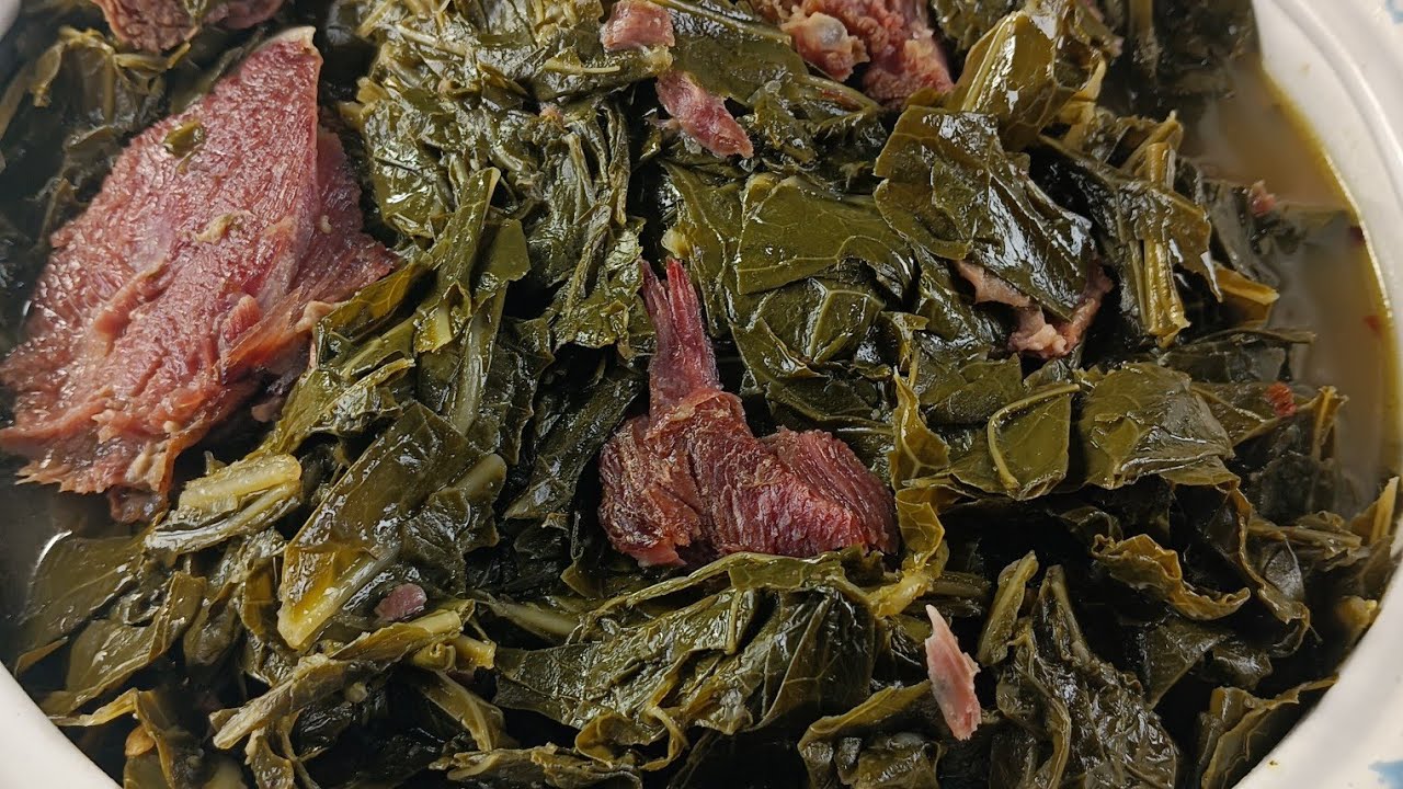 SOUTHERN-STYLE COLLARD GREENS