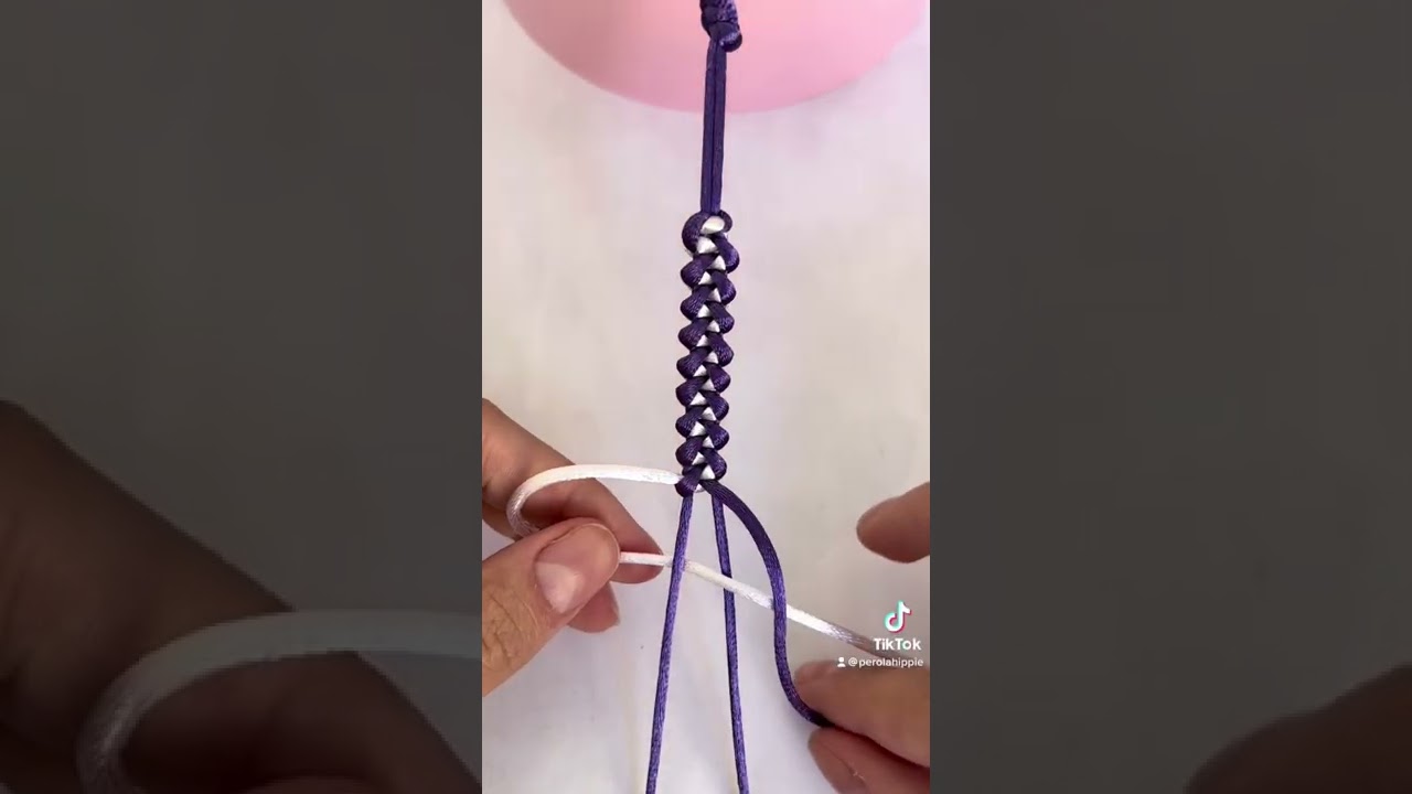 Pulseira de  macram&ecirc;.    #pulseira #pulseiras #pulseirademacrame #diy #tutorial