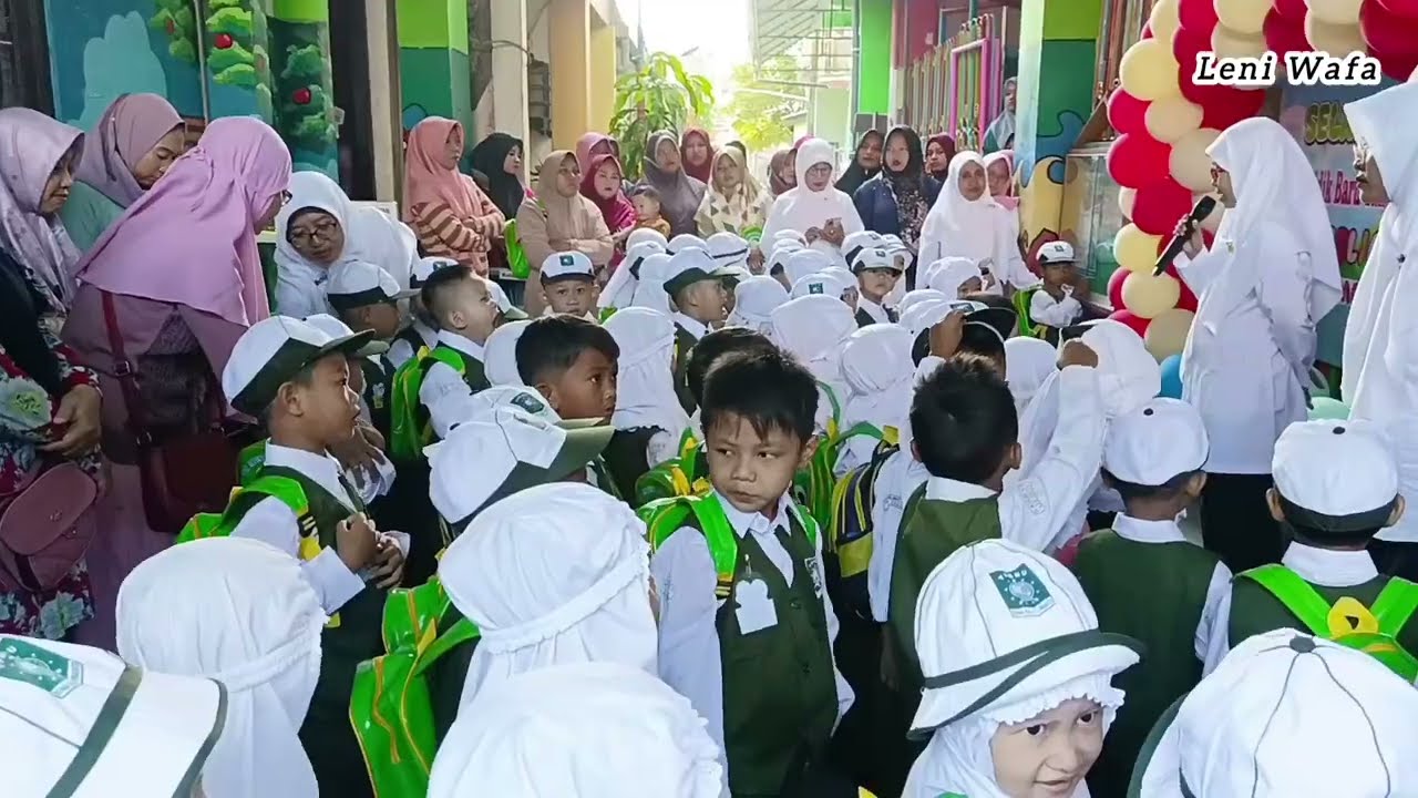 Hari Pertama Masuk Sekolah