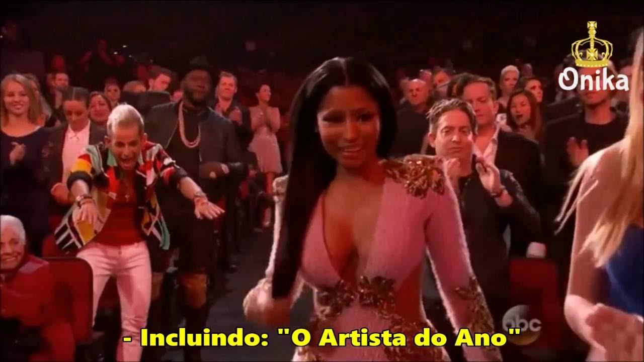 Nicki Minaj recebendo o prêmio de Melhor Álbum [Legendado/PT/BR] (AMA's 2015)