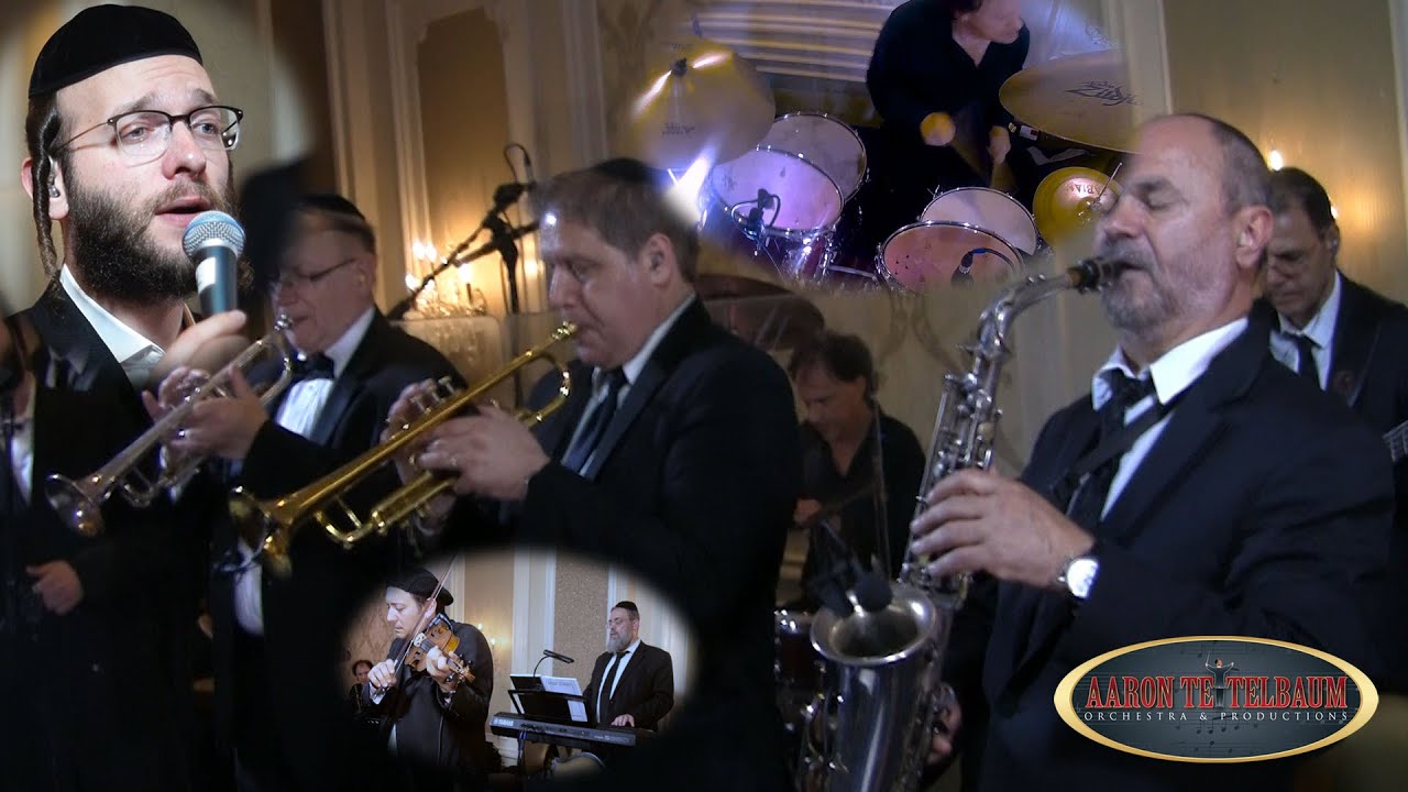 Menachem Moskowitz singing, 