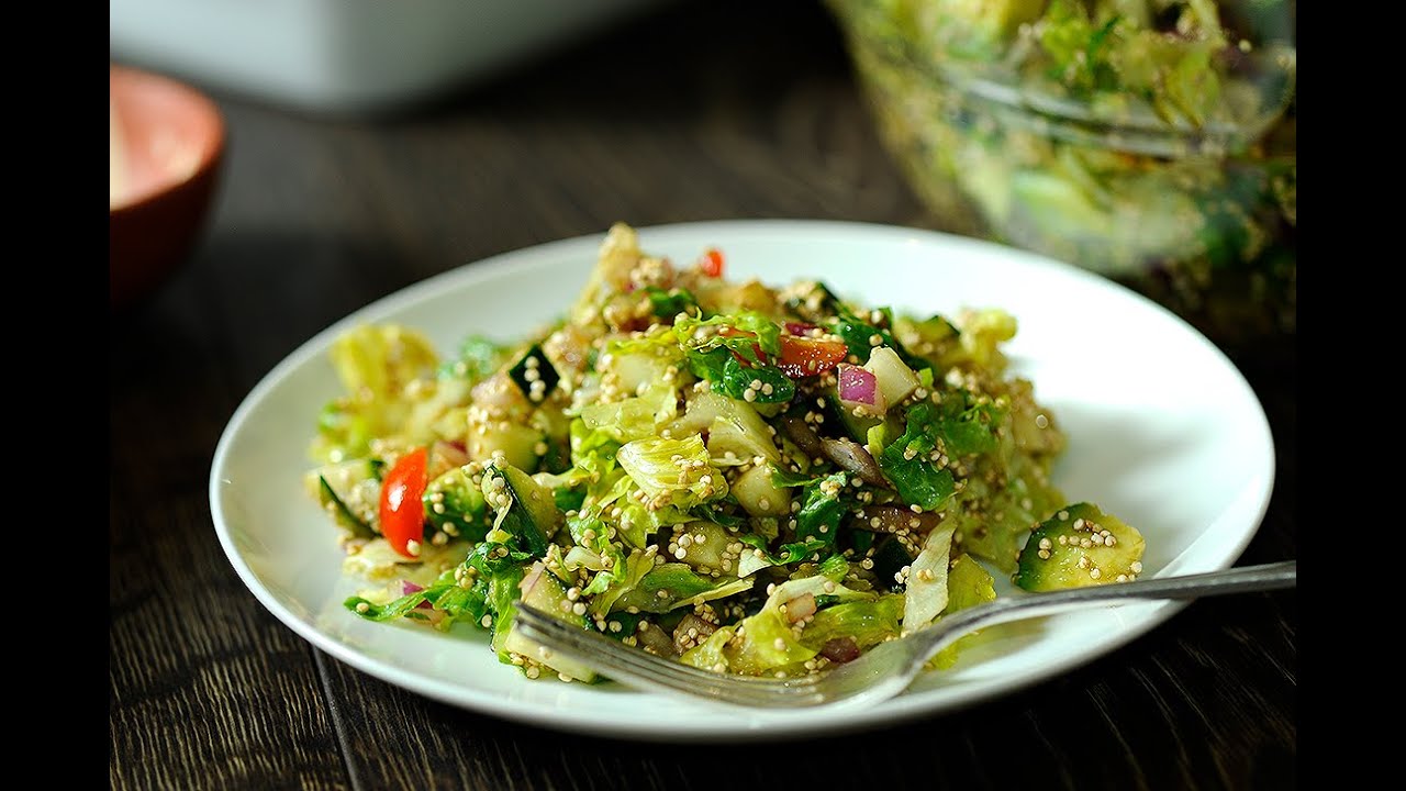 Ensalada de aguacate con quinoa