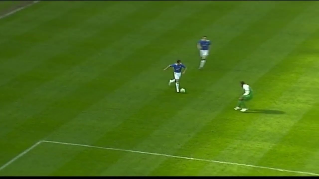 Alan Hutton v Hibs 2007