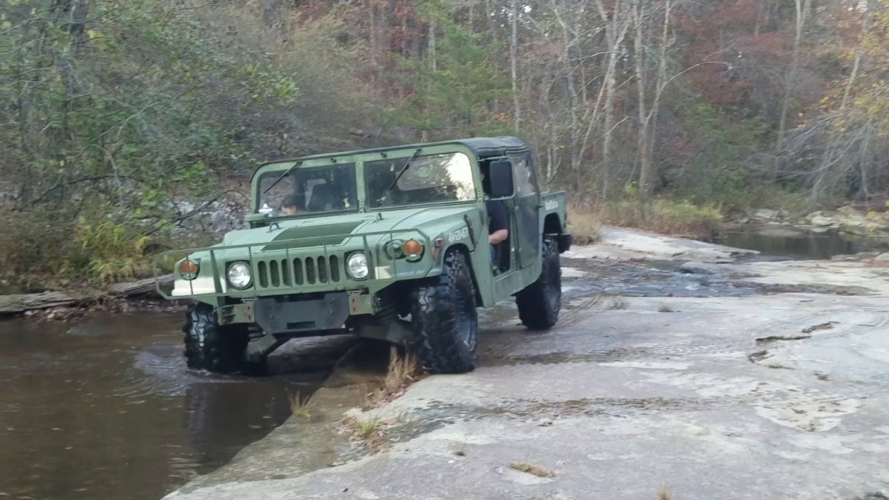 Humvee Playing in the River - Before the Swap - LSxHumvee