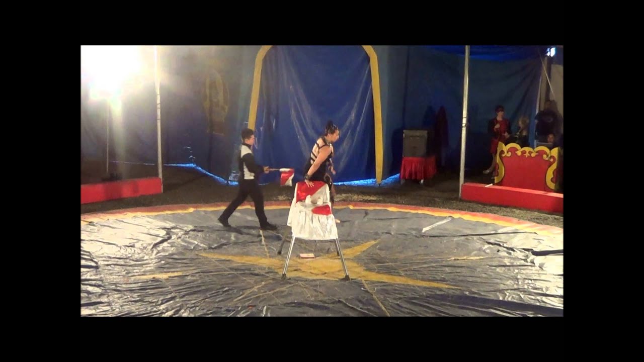 elizabeth ayala foot juggling