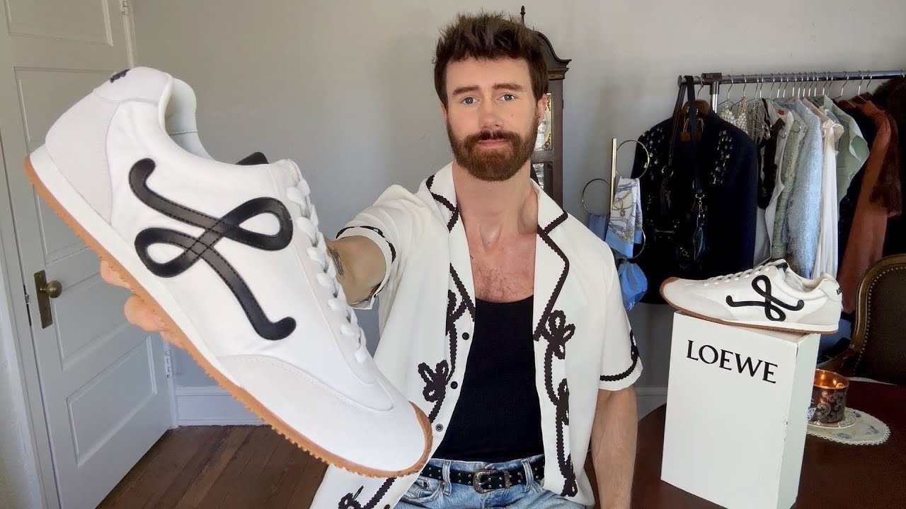 𝐋𝐎𝐄𝐖𝐄 Ballet Runner 2.0 Sneakers | SNKKICK