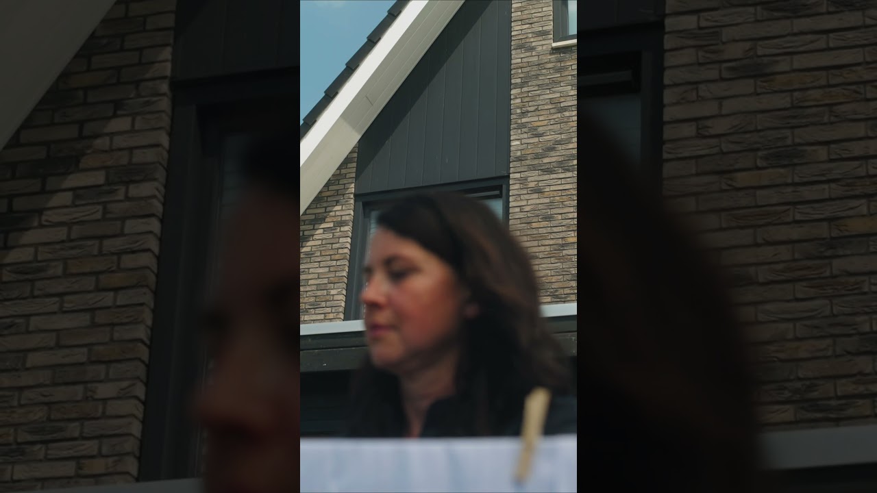 Zwarte #gevelbekleding #keralit  | kleur: zwart/grijs |  kleurvast en weersbestendig #home #exterior